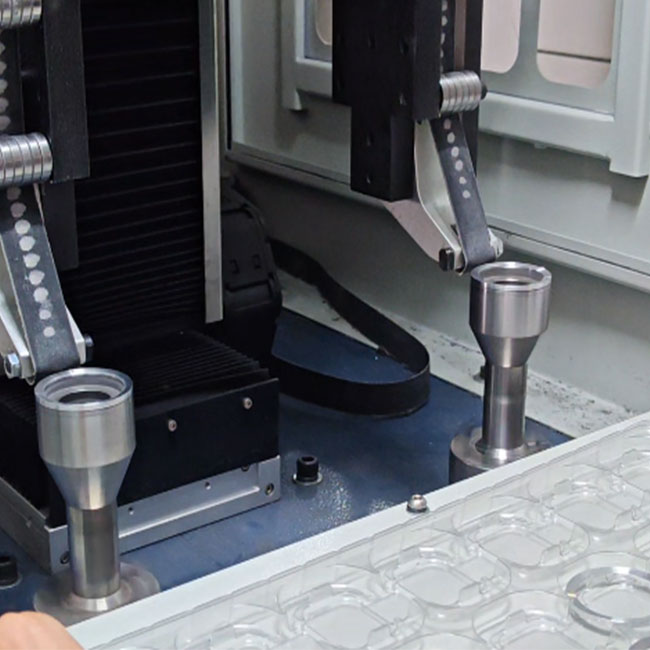 পালিশ করা গোলাকার কভার পণ্য ২ স্টেশন CNC গ্রাইন্ডিং ব্রাশ করার সরঞ্জাম নিয়মিত গোলাকার পণ্যের সারফেস 7